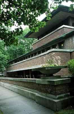 FLW Robiehouse1.jpg